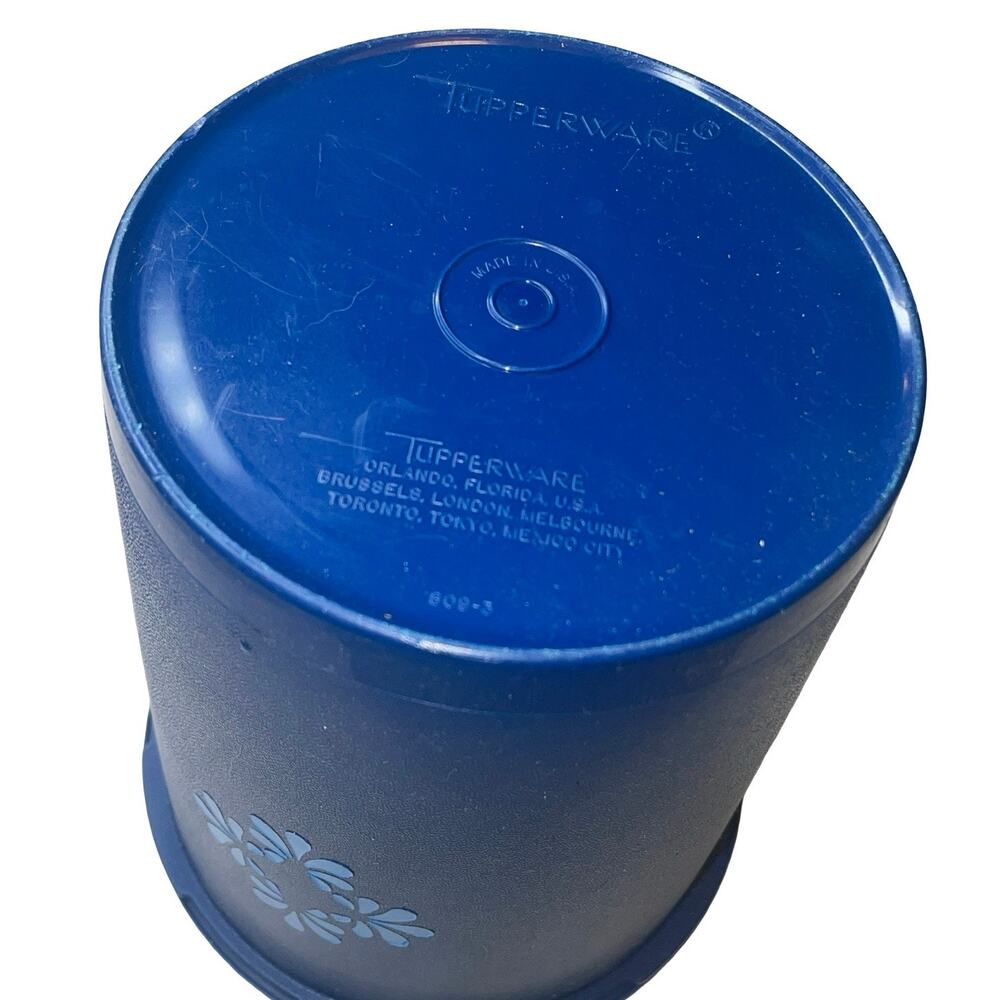 Vintage Tupperware Servalier Canister 809 Blue Sunburst Lid 810 Medallion - Picture 5 of 8
